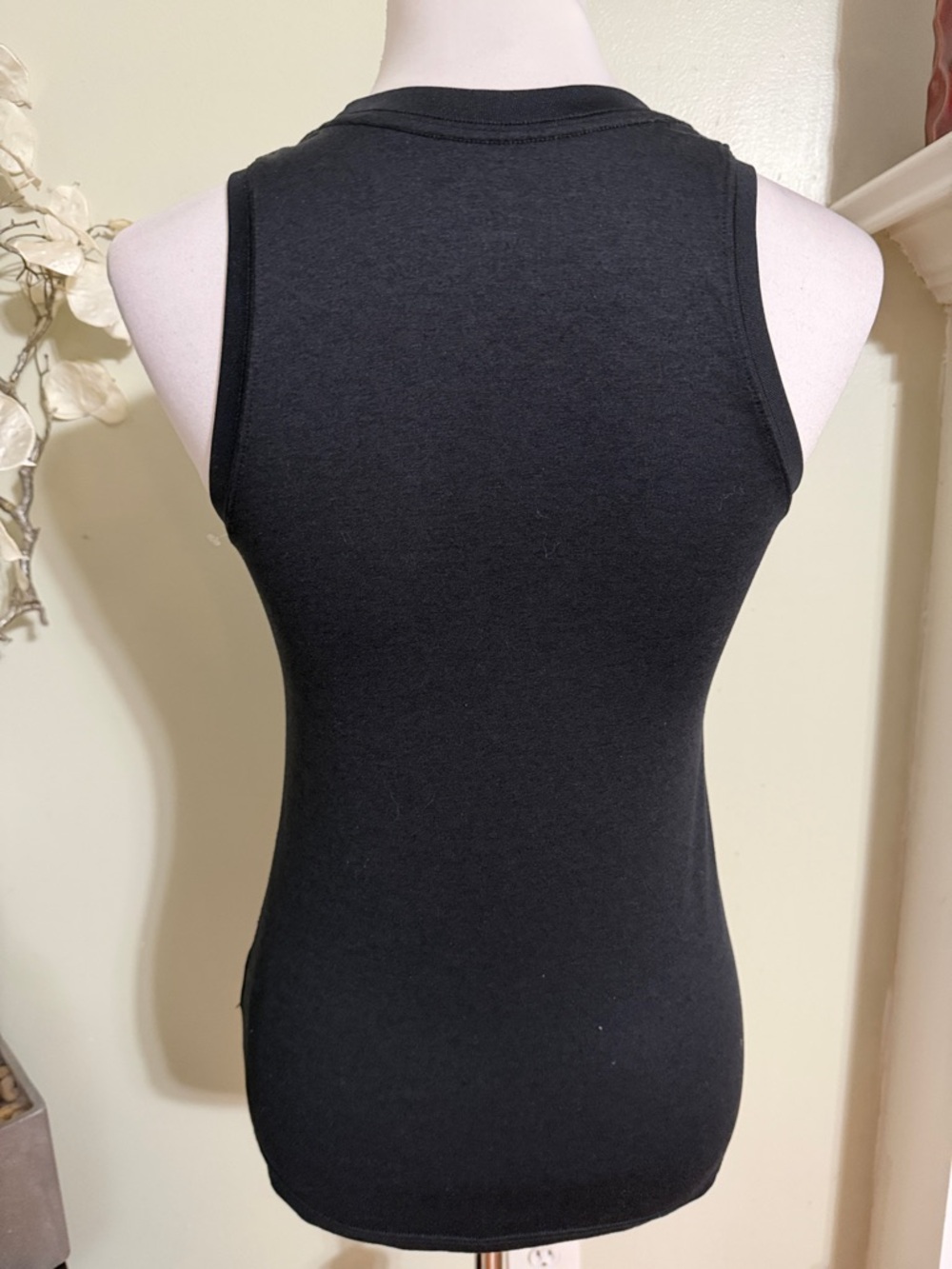 Nike Women Black Racerback Athletic Tank - Picture 3 of 3